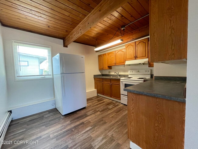 Building Photo - 2805 W 31st Ave