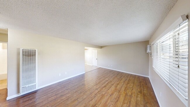 Building Photo - Cozy 2bedroom 1bath