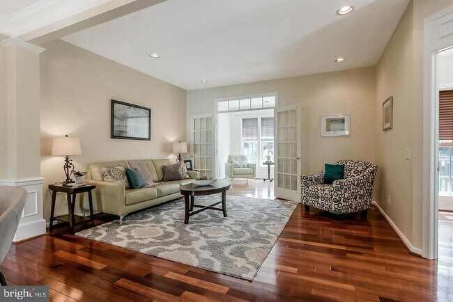 Foto del edificio - 829 W Boxborough Dr