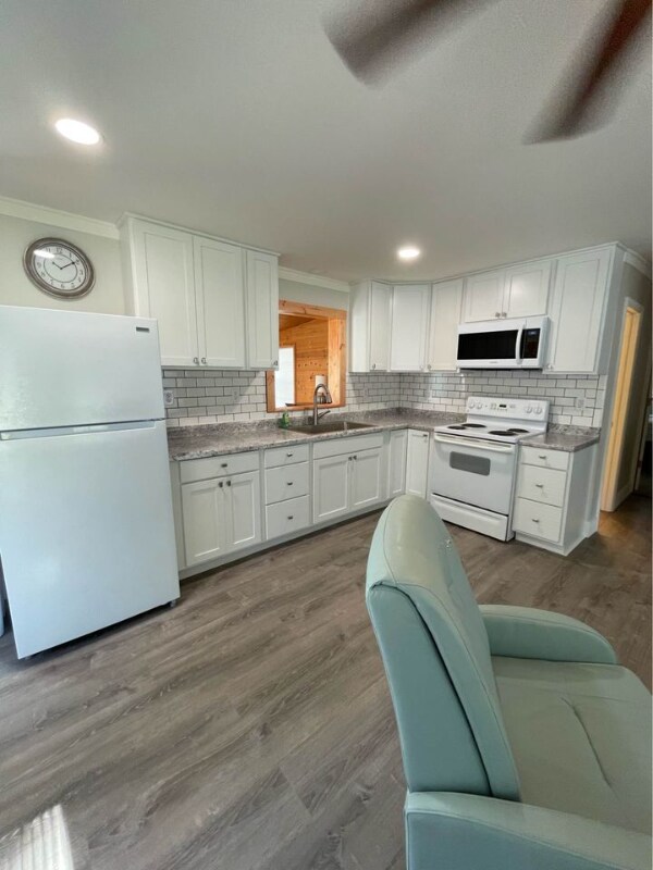 Foto del edificio - 125 Lakeview Dr