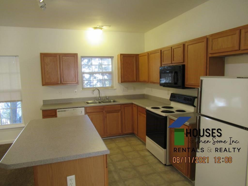 Primary Photo - 304 Canewood Pl.