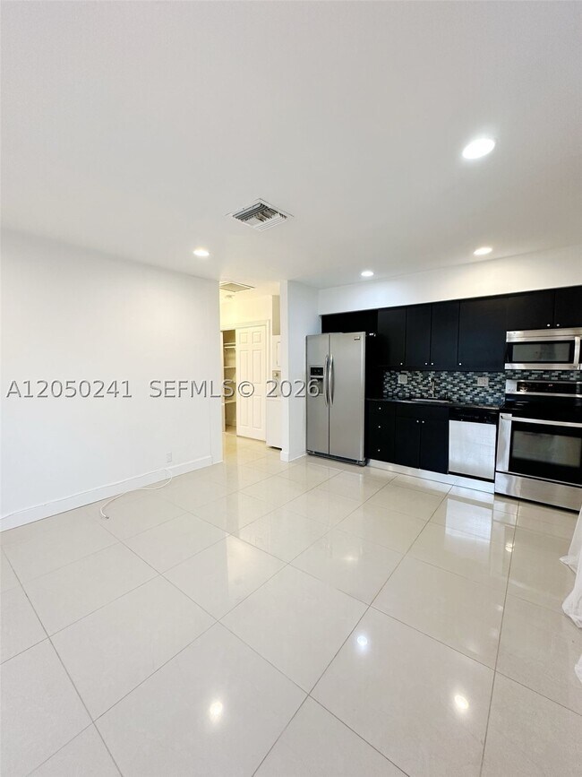 Foto del edificio - 317 US-1