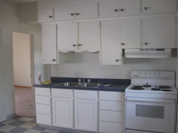 Building Photo - 1107 4th Ave NW