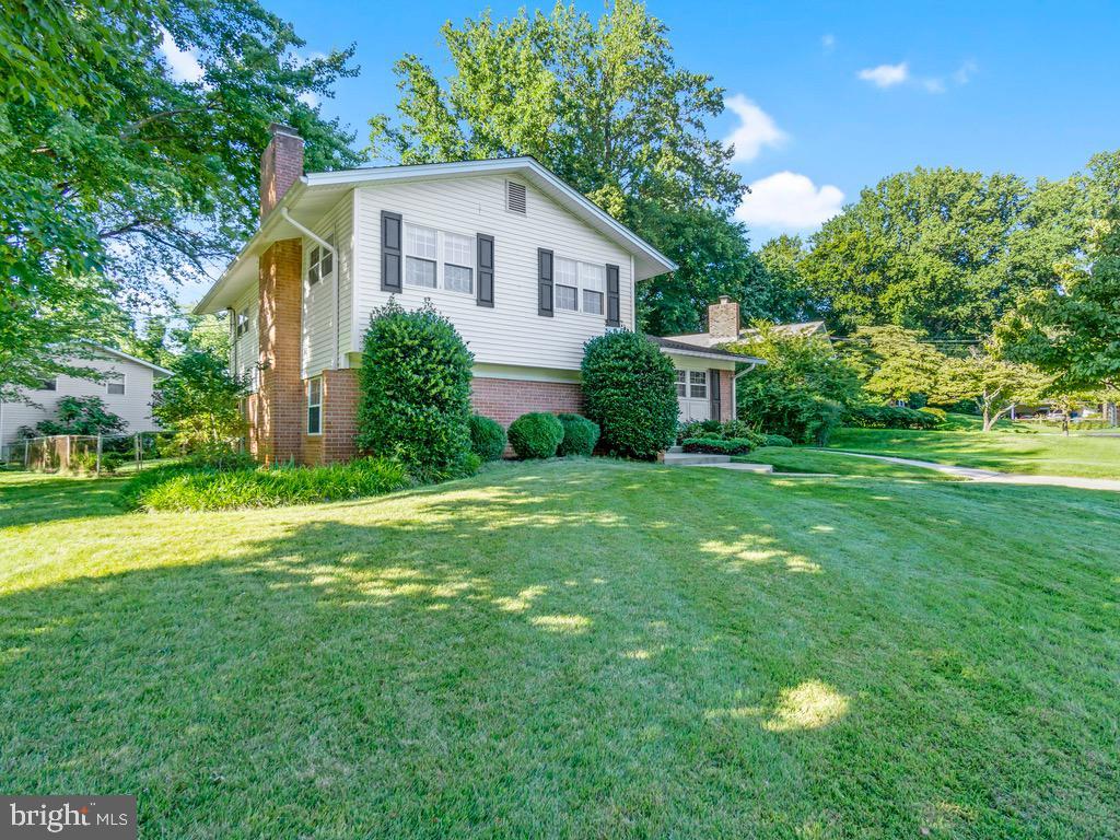 10106 Scarlet Cir, Fairfax, VA 22030 House for Rent in Fairfax, VA