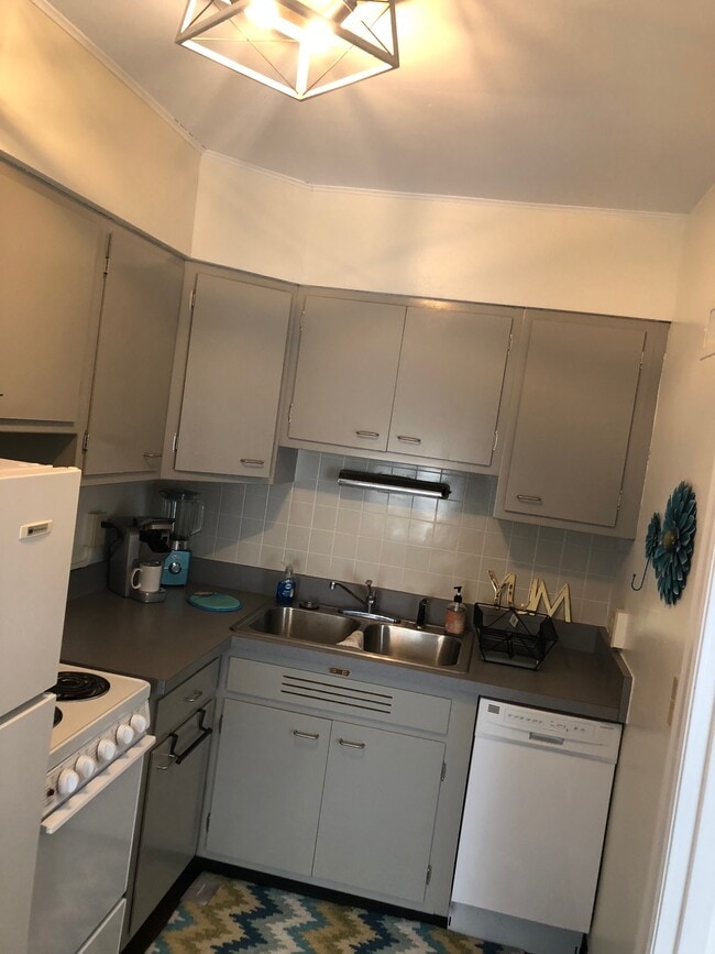 2625 Shafor Blvd Unit 1, Oakwood, OH 45419 Condo for Rent in Oakwood