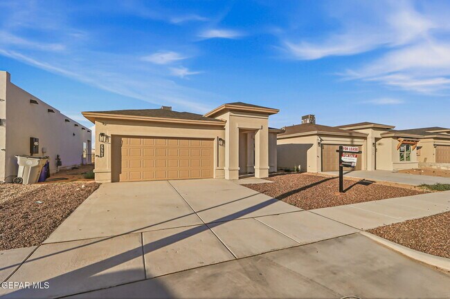 Foto del edificio - 12336 Jack Vowell Wy