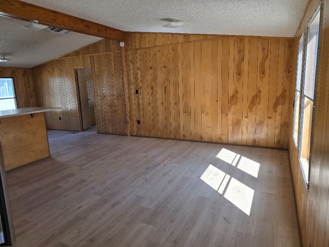 Foto del edificio - 324 W Blanco Blvd