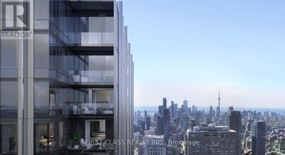 Building Photo - 11-4911 Yorkville Ave