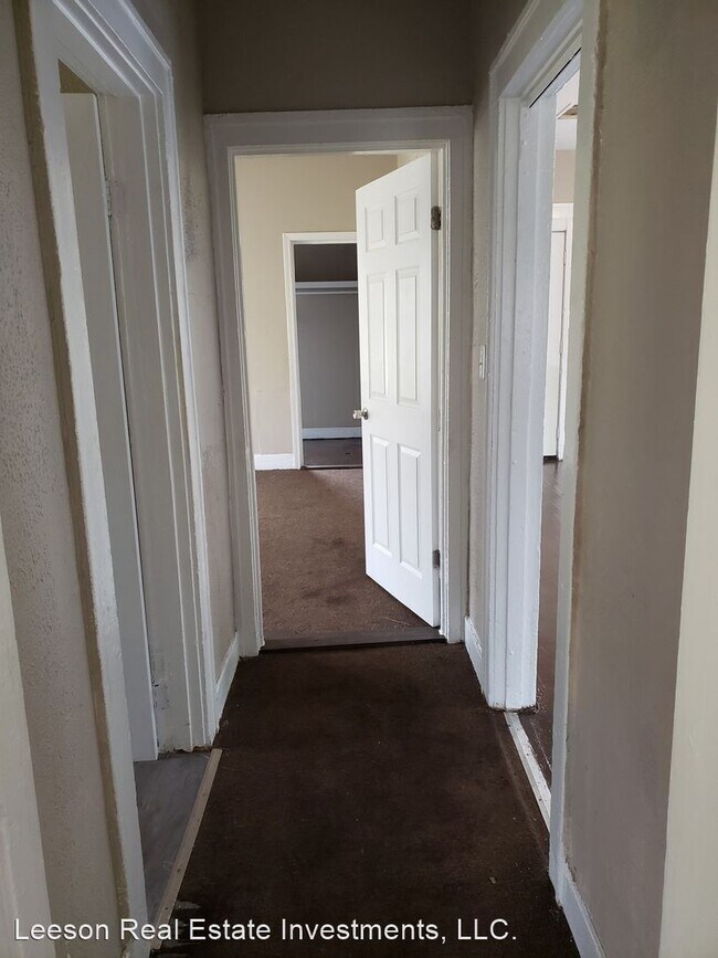 Foto del edificio - 2 br, 1 bath House - 3044 Regent