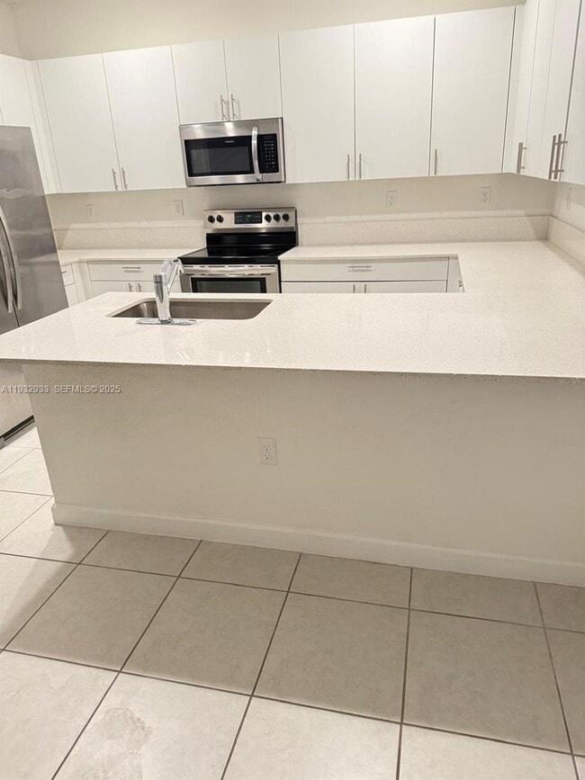 Foto del edificio - Southwest 232nd Street, Goulds, FL 33170 - 3 BR 2.5 BA townhouse