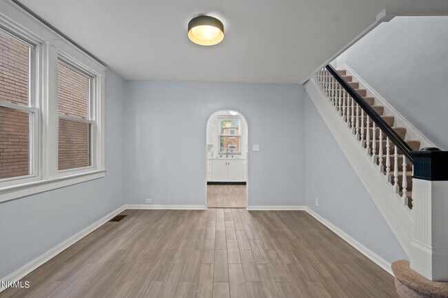 Foto del edificio - 210 Lafayette Ave