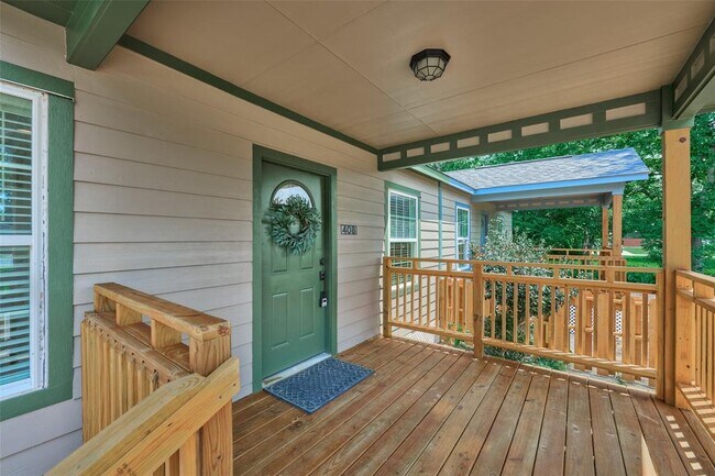 Foto del edificio - 408 McPhail