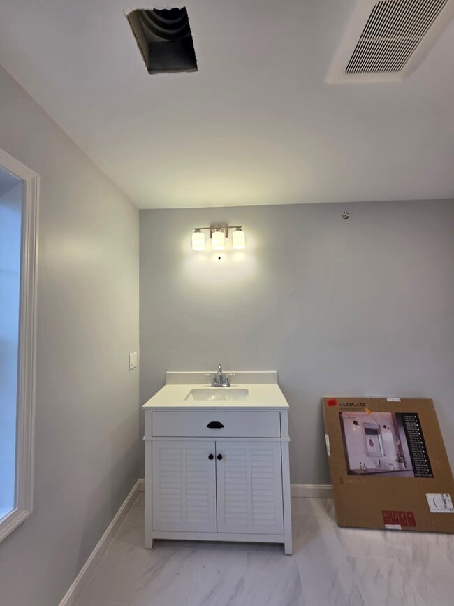 Foto del edificio - 34 Raymond St