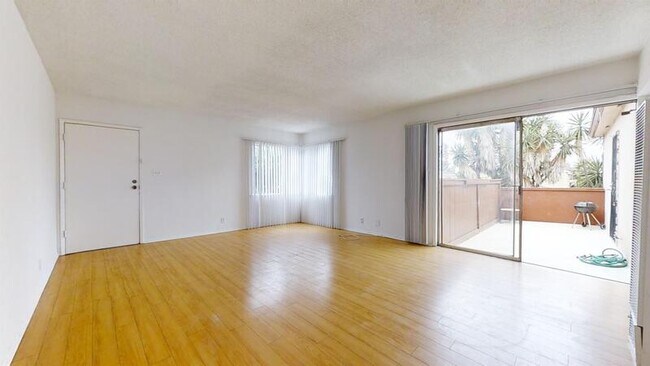 Building Photo - 1226 W 144th St