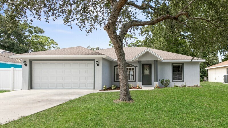 Foto principal - 884 Winchester St