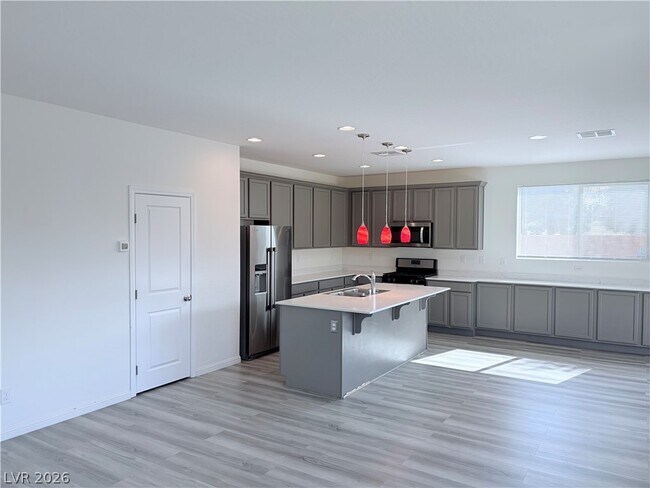 Foto del edificio - 6885 Black Ash St