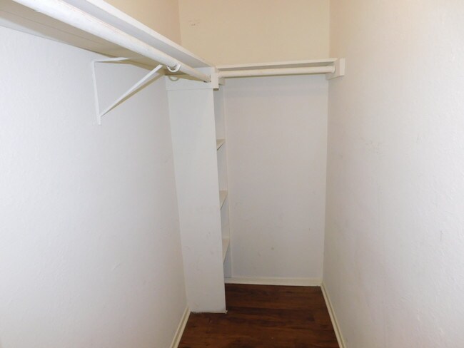 Building Photo - 7102 Meador Ave