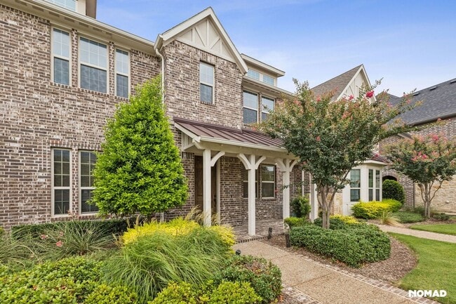 Foto del edificio - Charming 3BR Townhome in Arlington