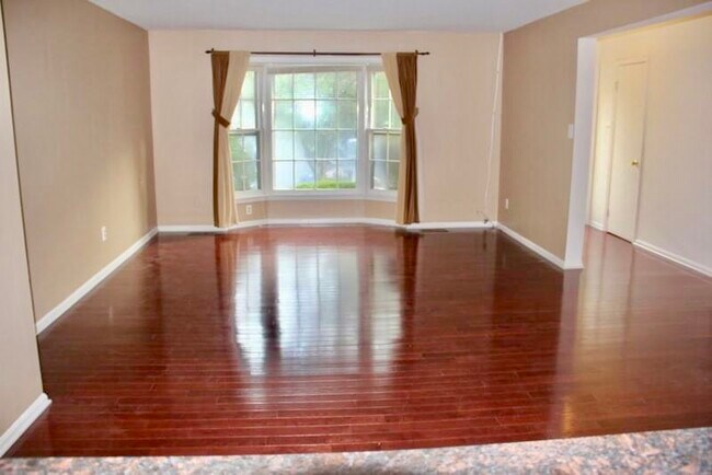 Foto del edificio - 9689 Scotch Haven Dr
