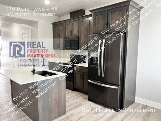 Foto del edificio - 179 Park Lawn Dr