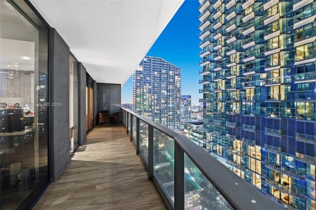 Foto del edificio - 801 S Miami Ave