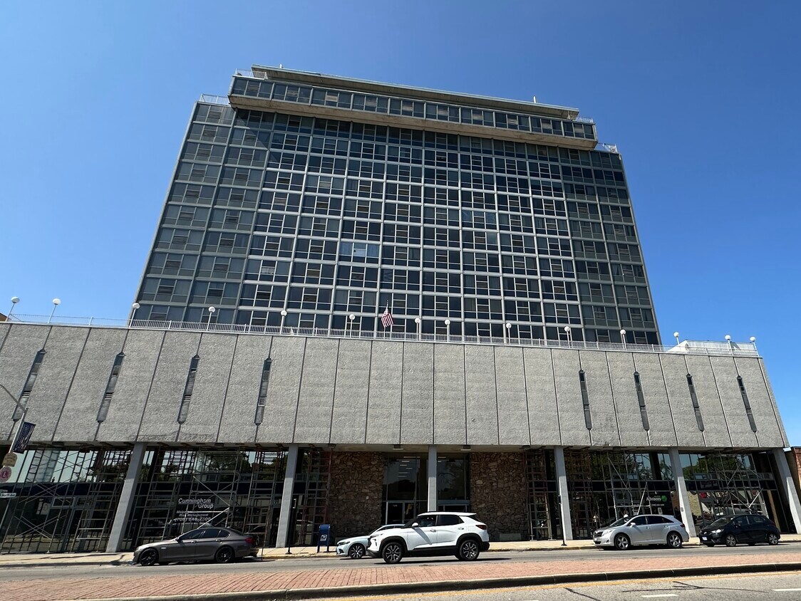 Foto principal - 7234 W North Ave