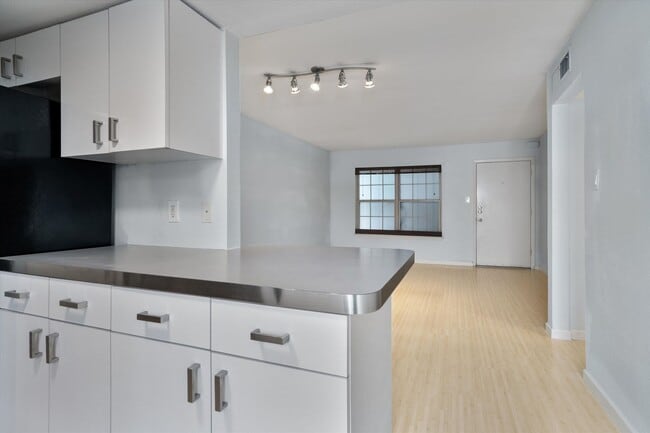 Foto del edificio - Prime 2 Bed 1 Bath in 78704 Near Downtown Austin