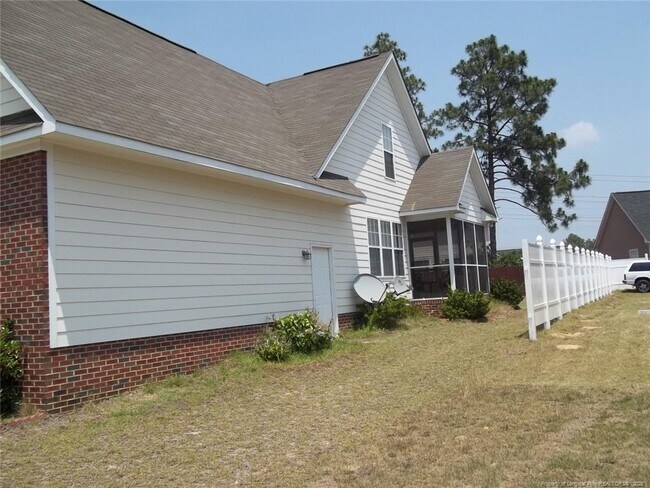 Foto del edificio - 2937 Piney Mountain Dr