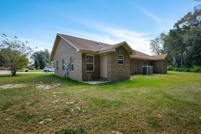 Building Photo - 50 Webb Ct NE