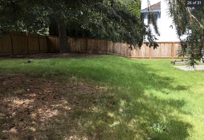 Building Photo - $500 OFF First 2 Months – Spacious 4BR/3BA Home with BRAND-NEW Carpet Throughout, Fenced Yard & 2...