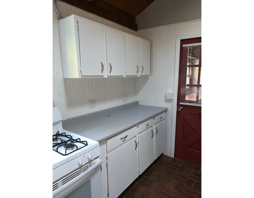 Building Photo - 36 Goshen Rd