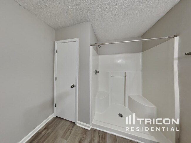 Foto del edificio - 5959 Ricker Rd