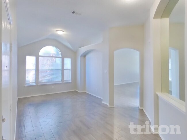 Building Photo - 11017 Deer Trail