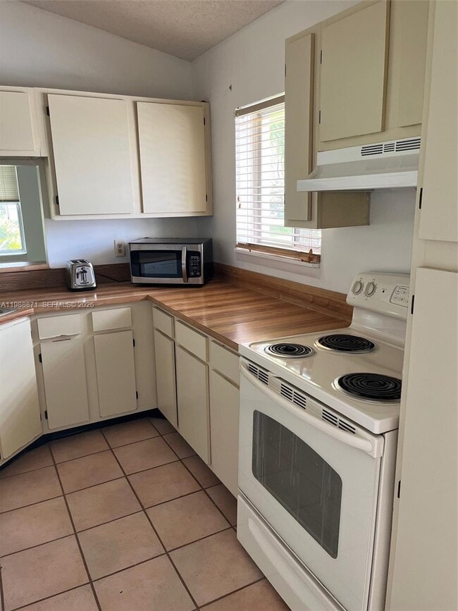 Foto del edificio - 6500 Chasewood Dr