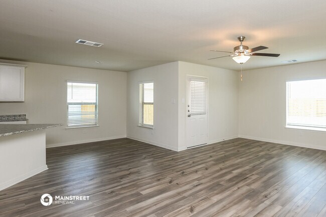 Building Photo - 142 Crimson Cir