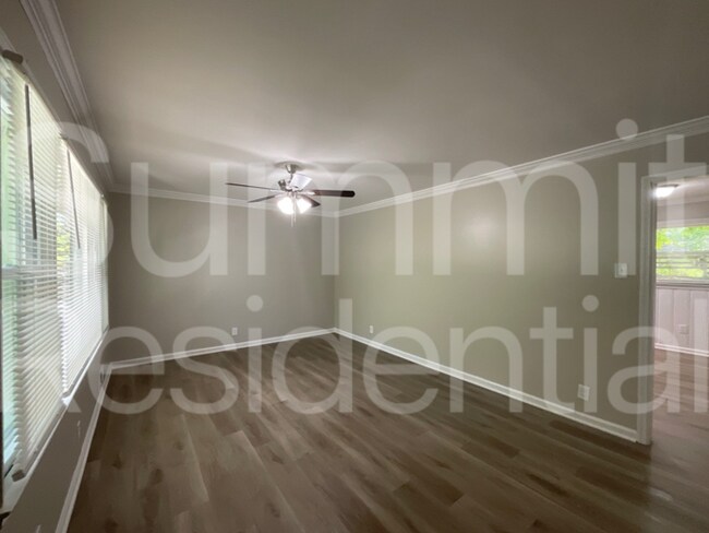 Foto del edificio - 1313 Aniwaka Ave SW