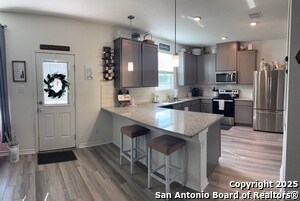 Building Photo - 568 Valley