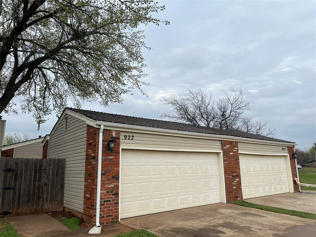 Foto principal - 927 Swan Lake Ct