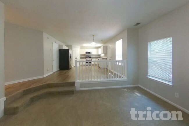 Building Photo - 523 Andrews Dr
