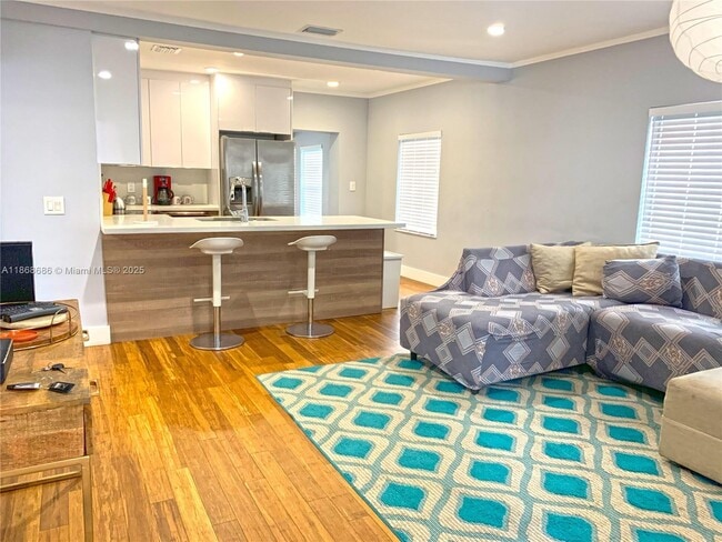 Foto del edificio - 324 NW 52nd St