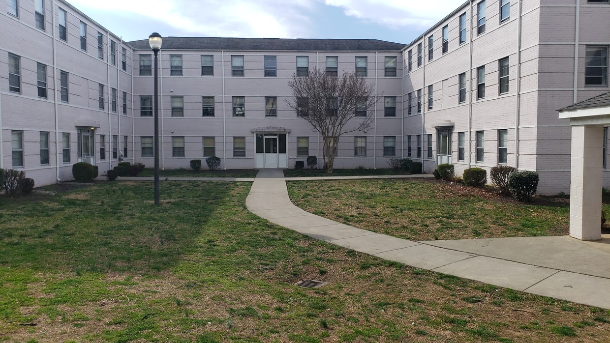 Primary Photo - Terrace North and Terrace South Apartments