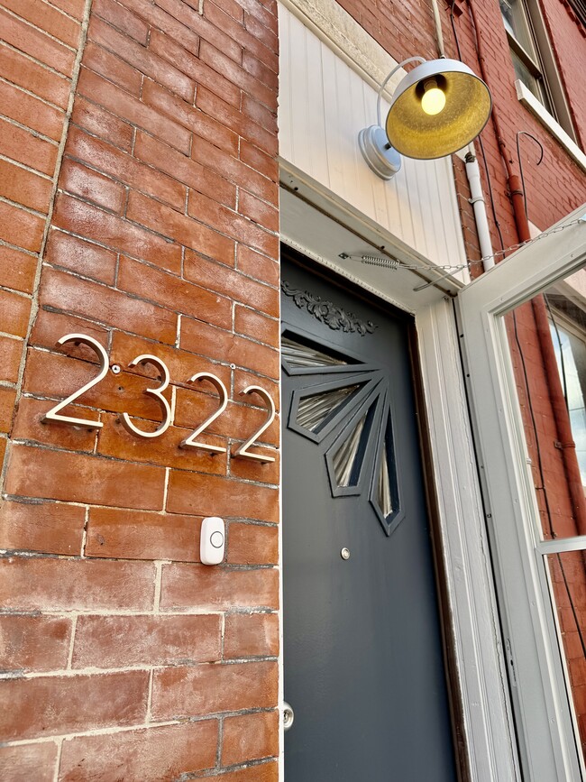 Photo - 2322 S Hutchinson St House