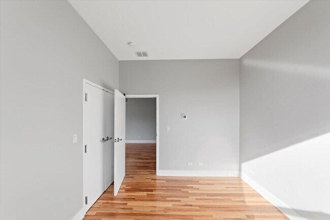 Foto del edificio - 3120 N Broadway St