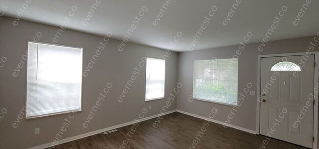 Foto del edificio - 3234 Algonquin Pkwy