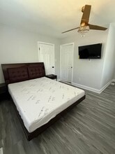 Building Photo - 5511 Henderson Way