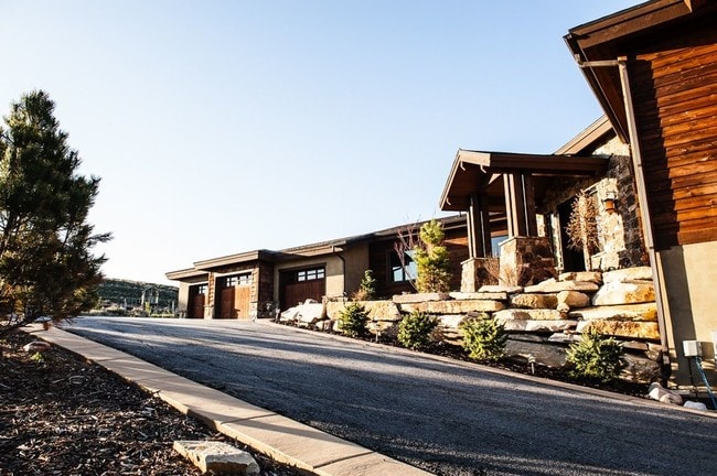 Building Photo - 6090 N Old Ranch Rd