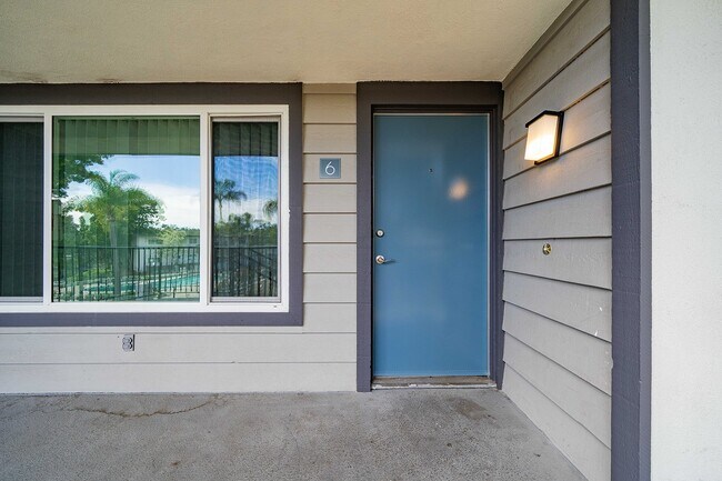 Building Photo - 1150 Meadow Lake Dr