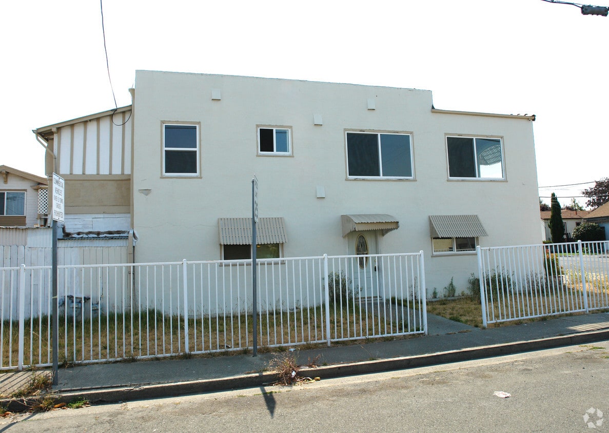 Building Photo - 0 Napa St