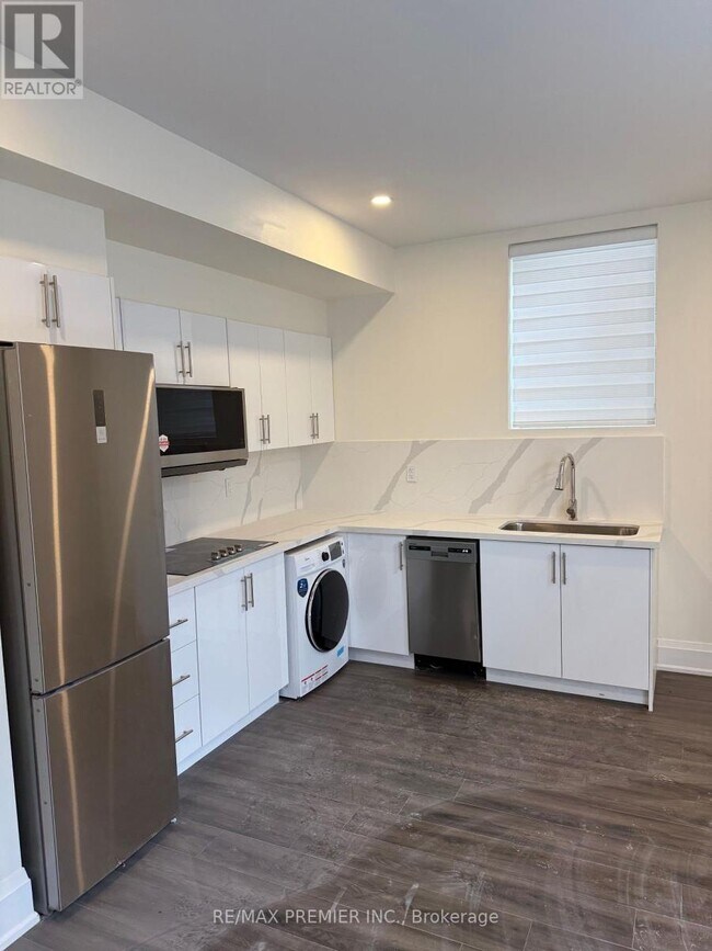 Building Photo - 590 Kleinburg Smt Wy