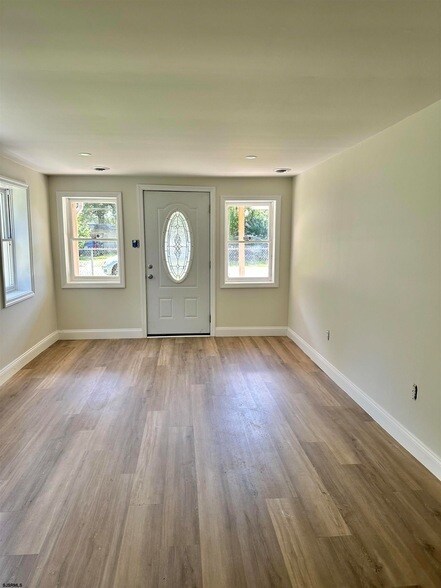 Foto del edificio - 115 Elderberry Ave